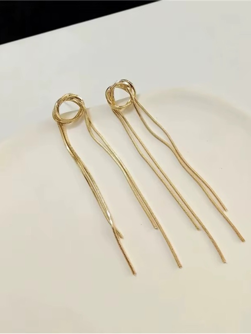 *** High-Quality Gold Knot Drop Fringe Earrings - Women Jewelry